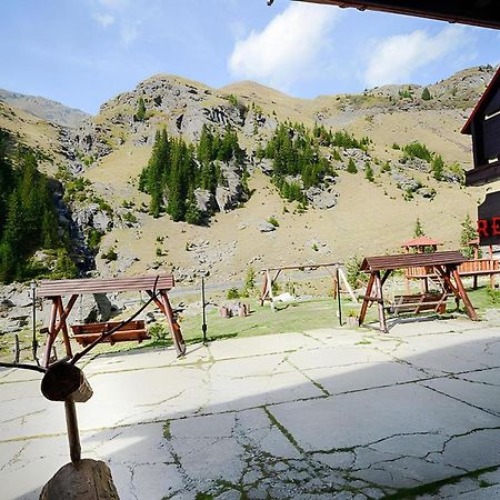 Hotel Paraul Capra Cumpăna Exterior foto